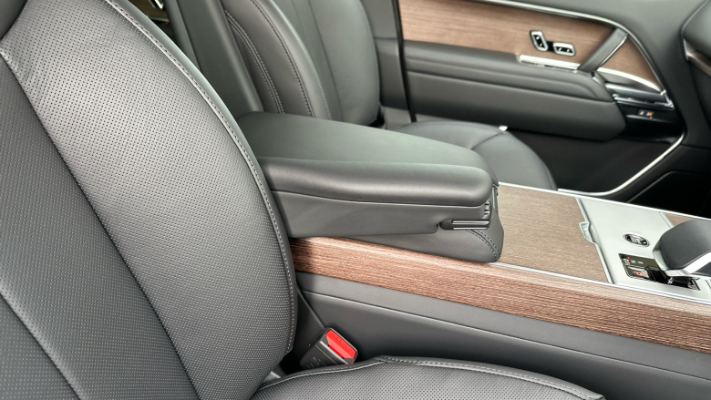 Land Rover Range Rover 3.0 P460e SE 4dr Auto Estate